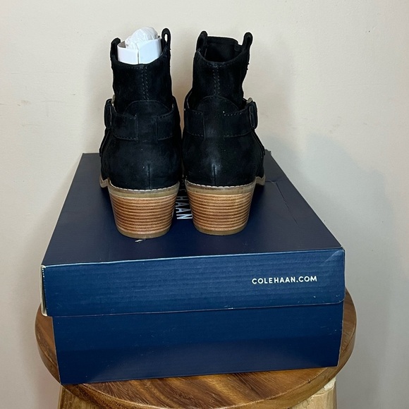 🌻Cole Haan Black Ankle Boots With  Buckles - Picture 4 of 6